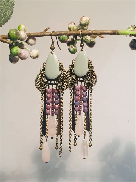 Boucles d’oreilles en or de créateur .